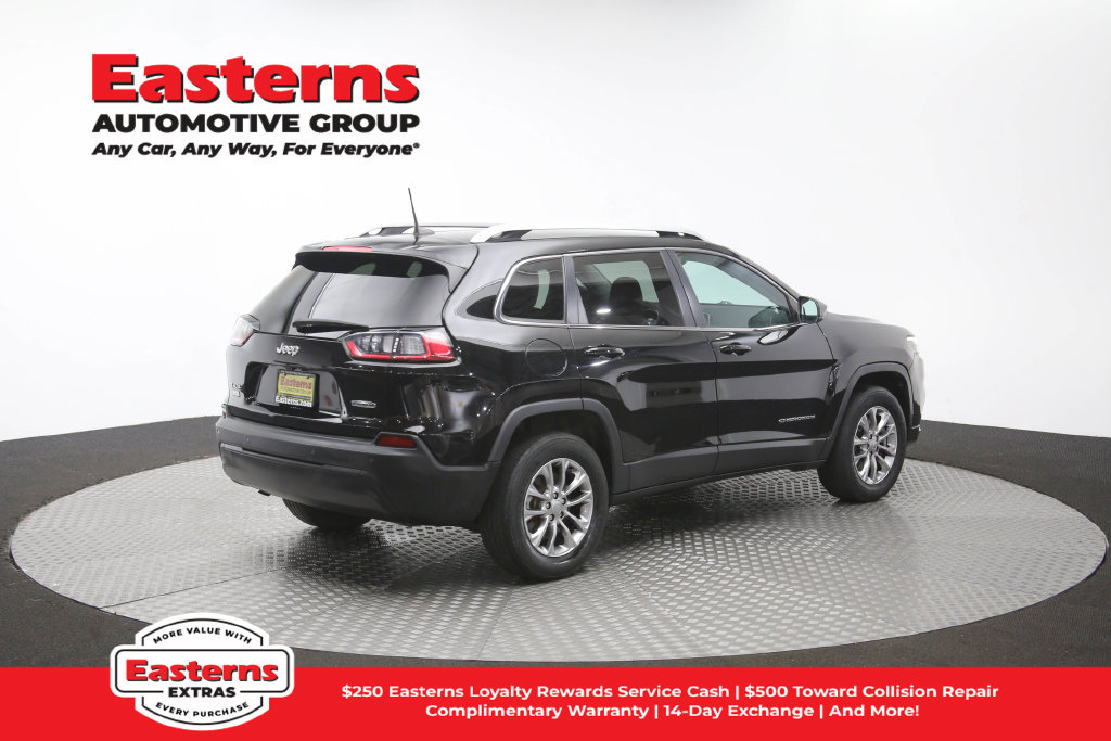 Used 2021 Jeep Cherokee Latitude Plus AWD/4WD image 42