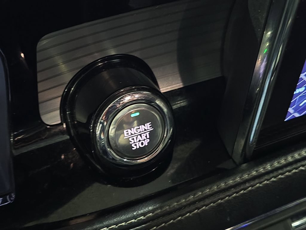 Used 2020 Lincoln Corsair AWD w/ Premium Package image 34