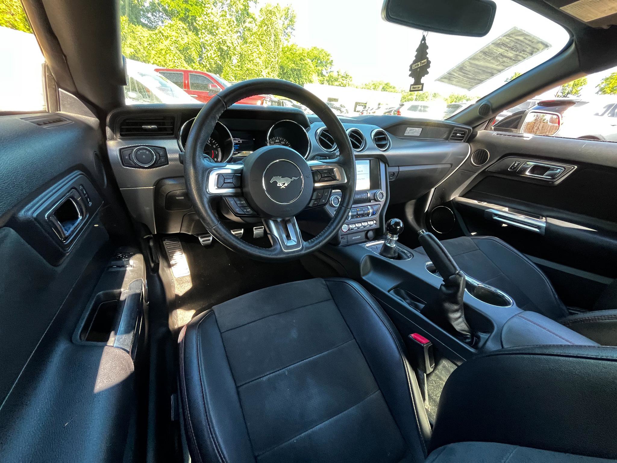 Used 2017 Ford Mustang GT Premium RWD image 21