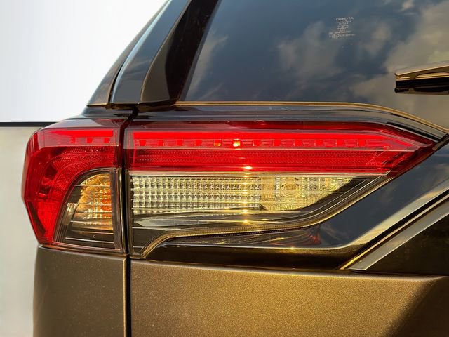 Used 2019 Toyota RAV4 XSE w/ XSE Weather Package image 10