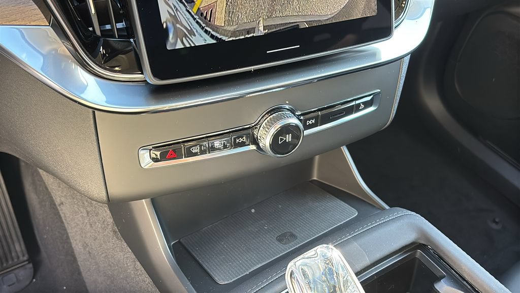 New 2026 Volvo XC90 T8 Plus AWD/4WD image 20
