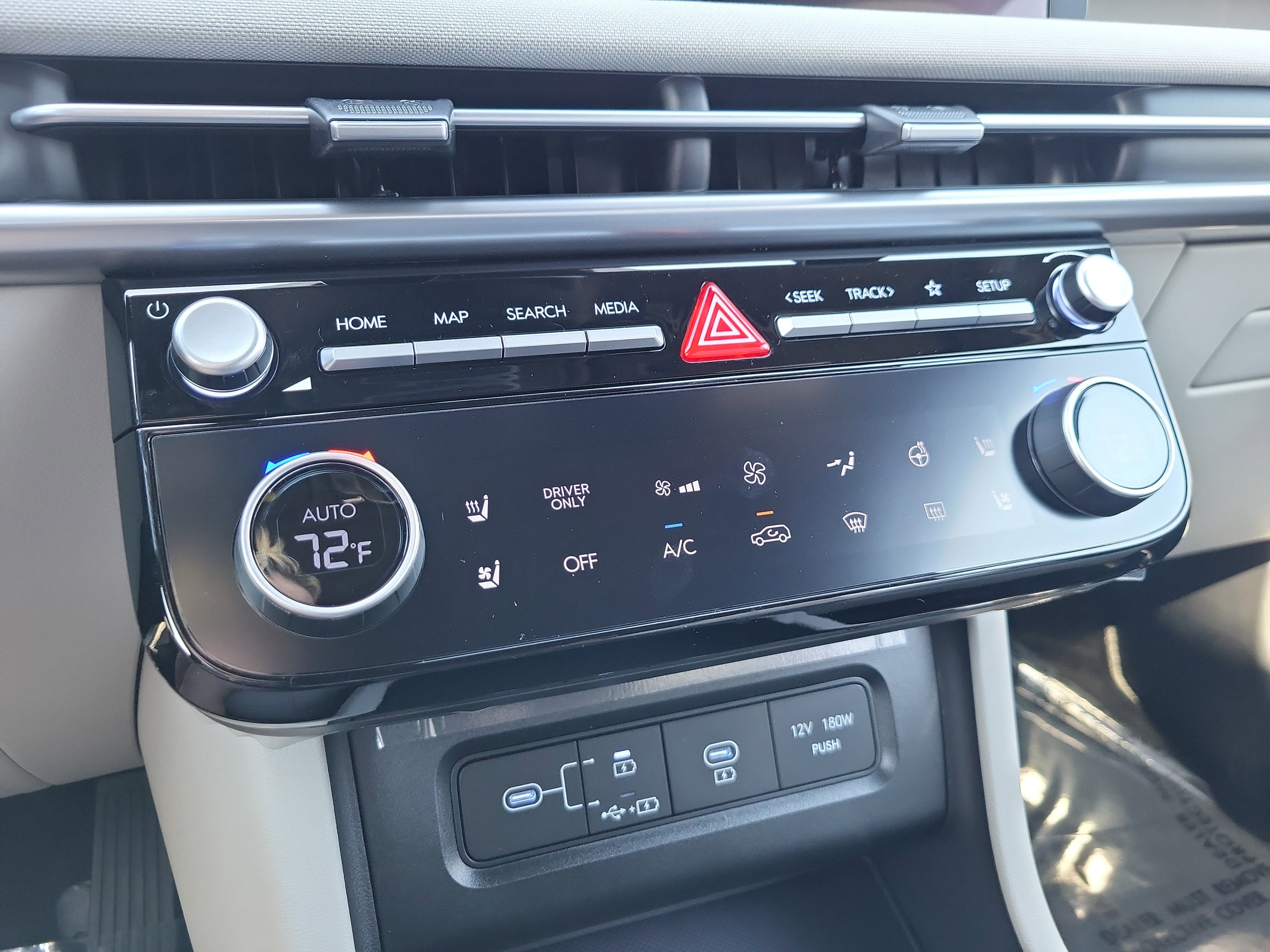 New 2025 Hyundai Tucson Limited image 20