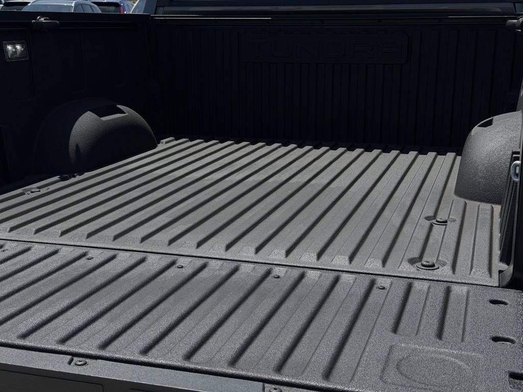 Used 2025 Toyota Tundra Platinum AWD/4WD image 32