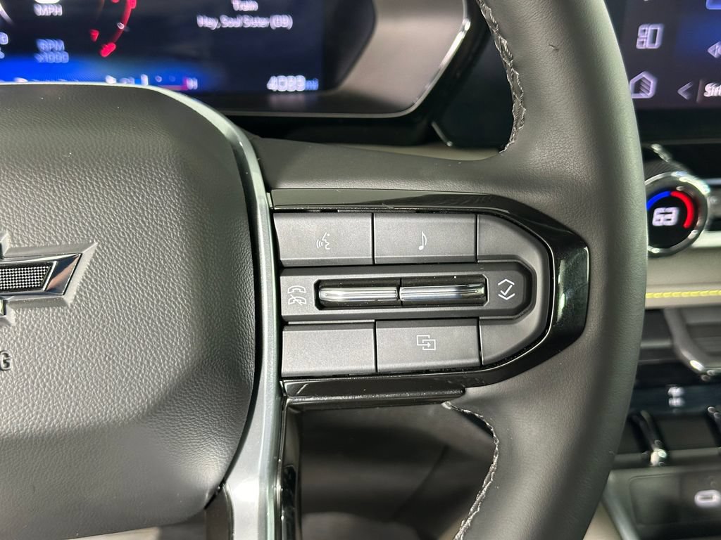 Used 2024 Chevrolet Colorado ZR2 AWD/4WD image 14