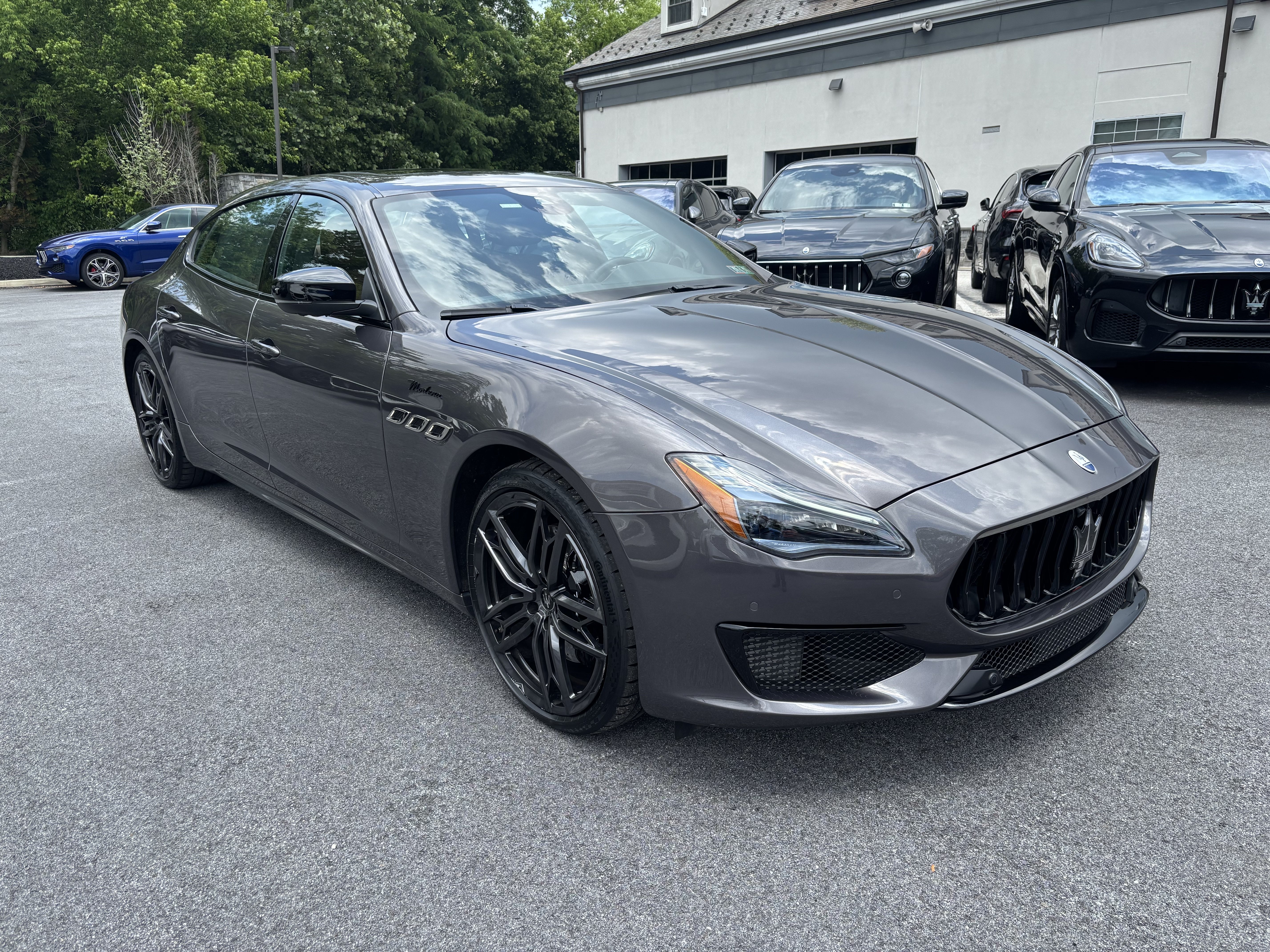 Used 2022 Maserati Quattroporte Modena Q4 AWD/4WD image 7