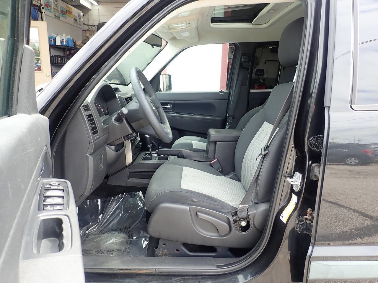 Used 2010 Jeep Liberty Sport w/ Popular Equipment Group image 8