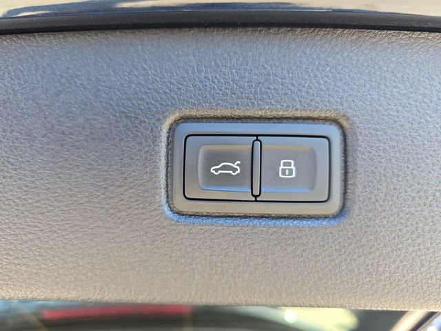 Certified 2026 Audi Q7 3.0T Premium w/ Convenience Plus Package AWD/4WD image 14