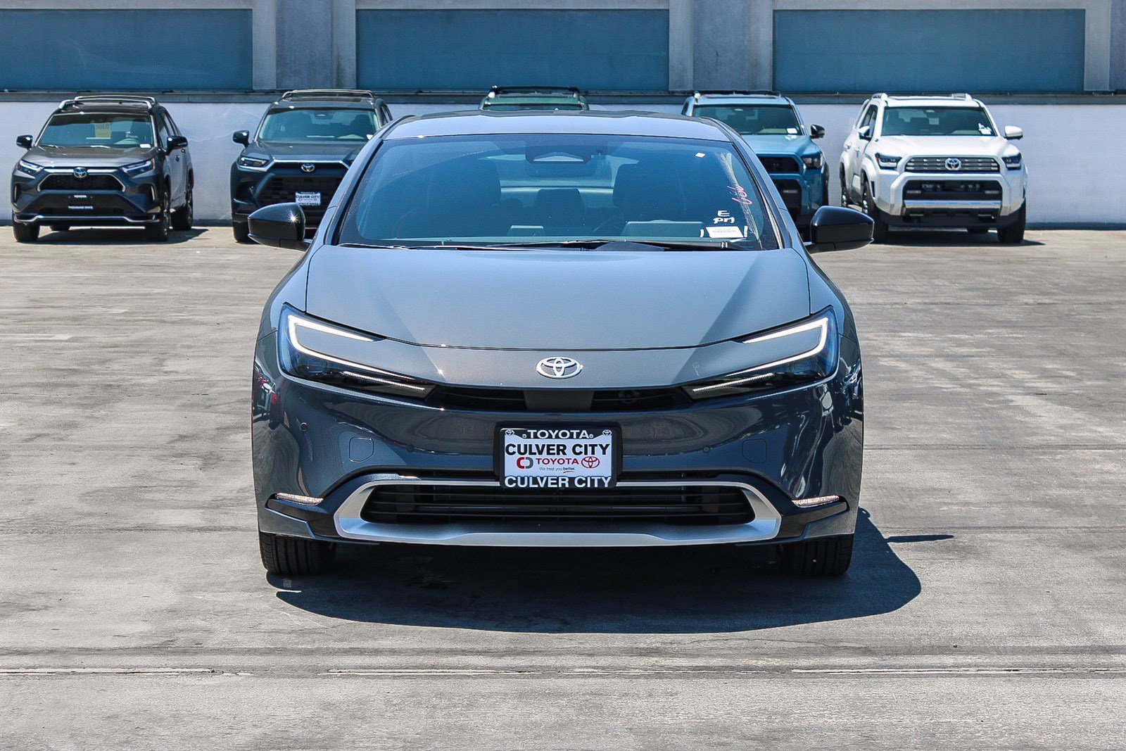 New 2026 Toyota Prius Plug-In Hybrid FWD image 2