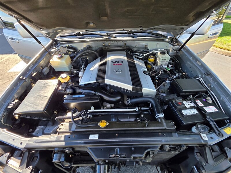 Used 2004 Lexus LX 470 4WD image 31