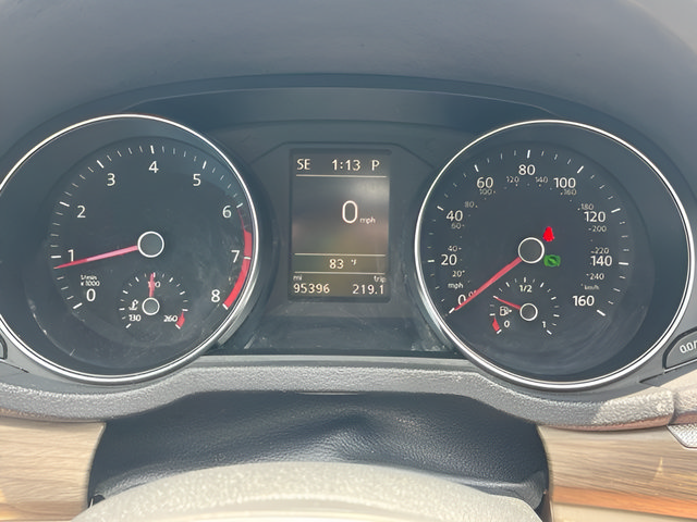 Used 2016 Volkswagen Passat 1.8T FWD image 20