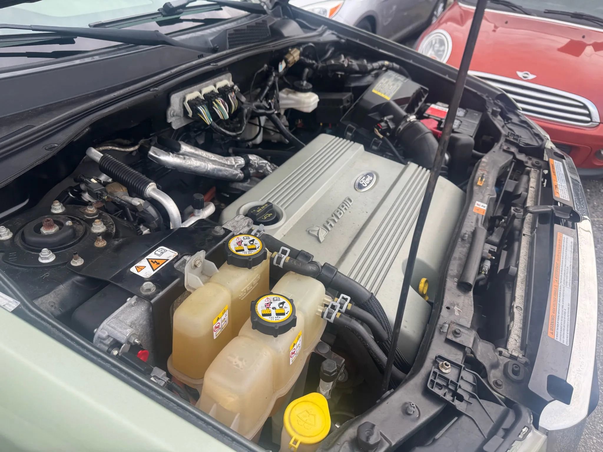 Used 2008 Ford Escape 4WD Hybrid image 46