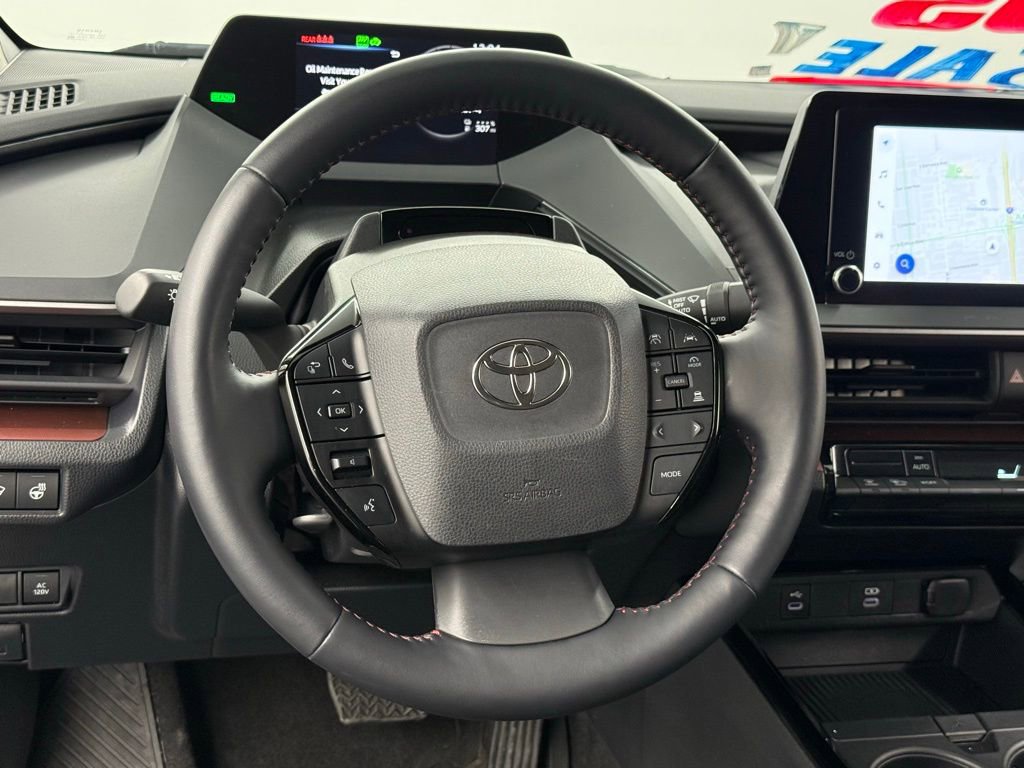 Used 2024 Toyota Prius Prime SE image 31