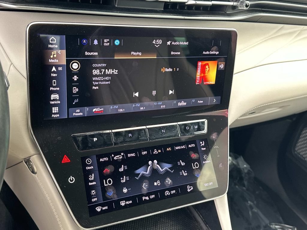 Certified 2023 Maserati Grecale Modena AWD/4WD image 3