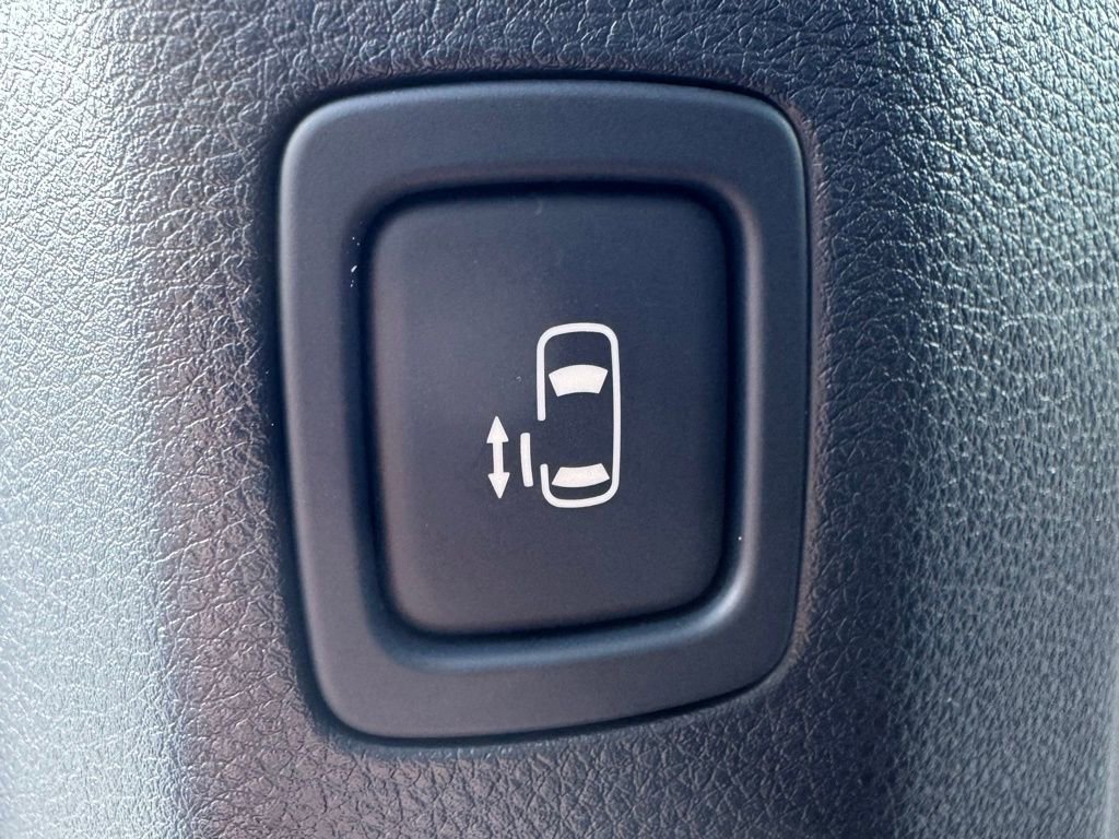 New 2026 Kia Carnival EX image 14