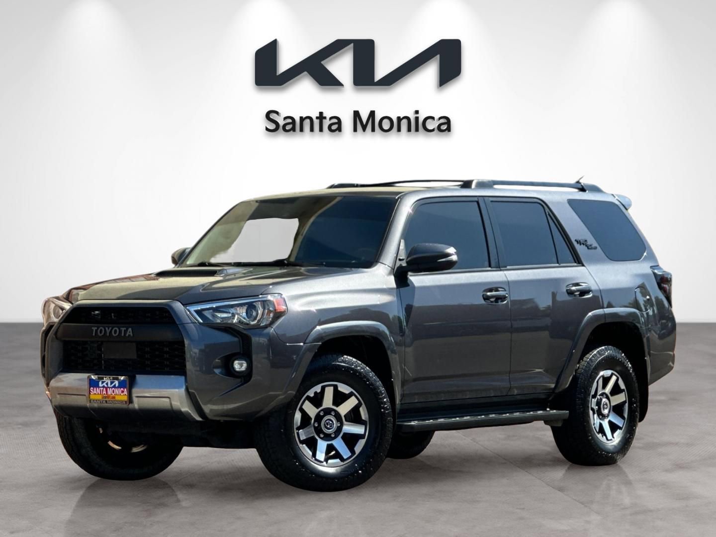 Used 2022 Toyota 4Runner TRD Off-Road Premium w/ Moonroof Package AWD/4WD image 2