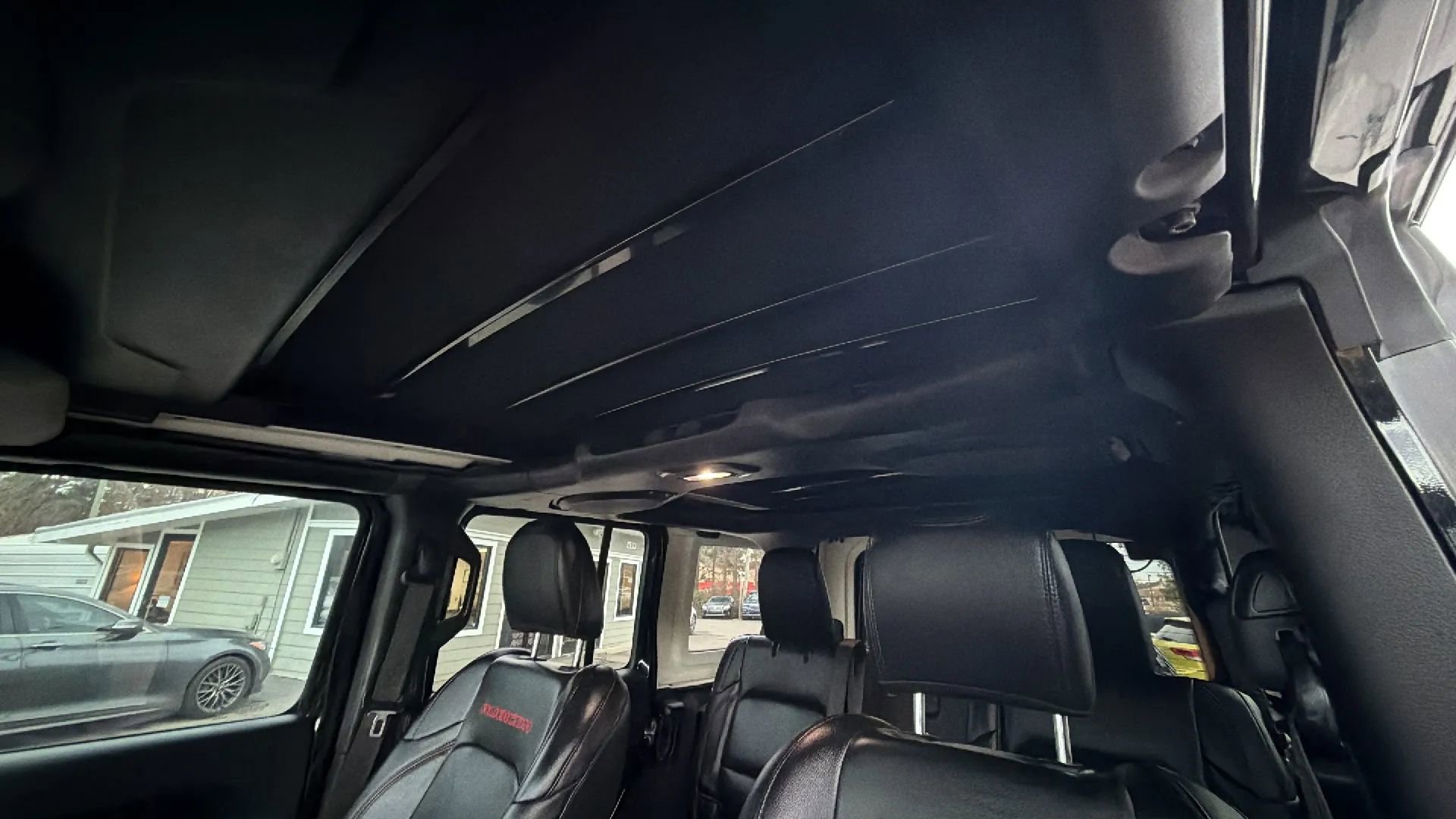 Used 2018 Jeep Wrangler Unlimited Rubicon image 58