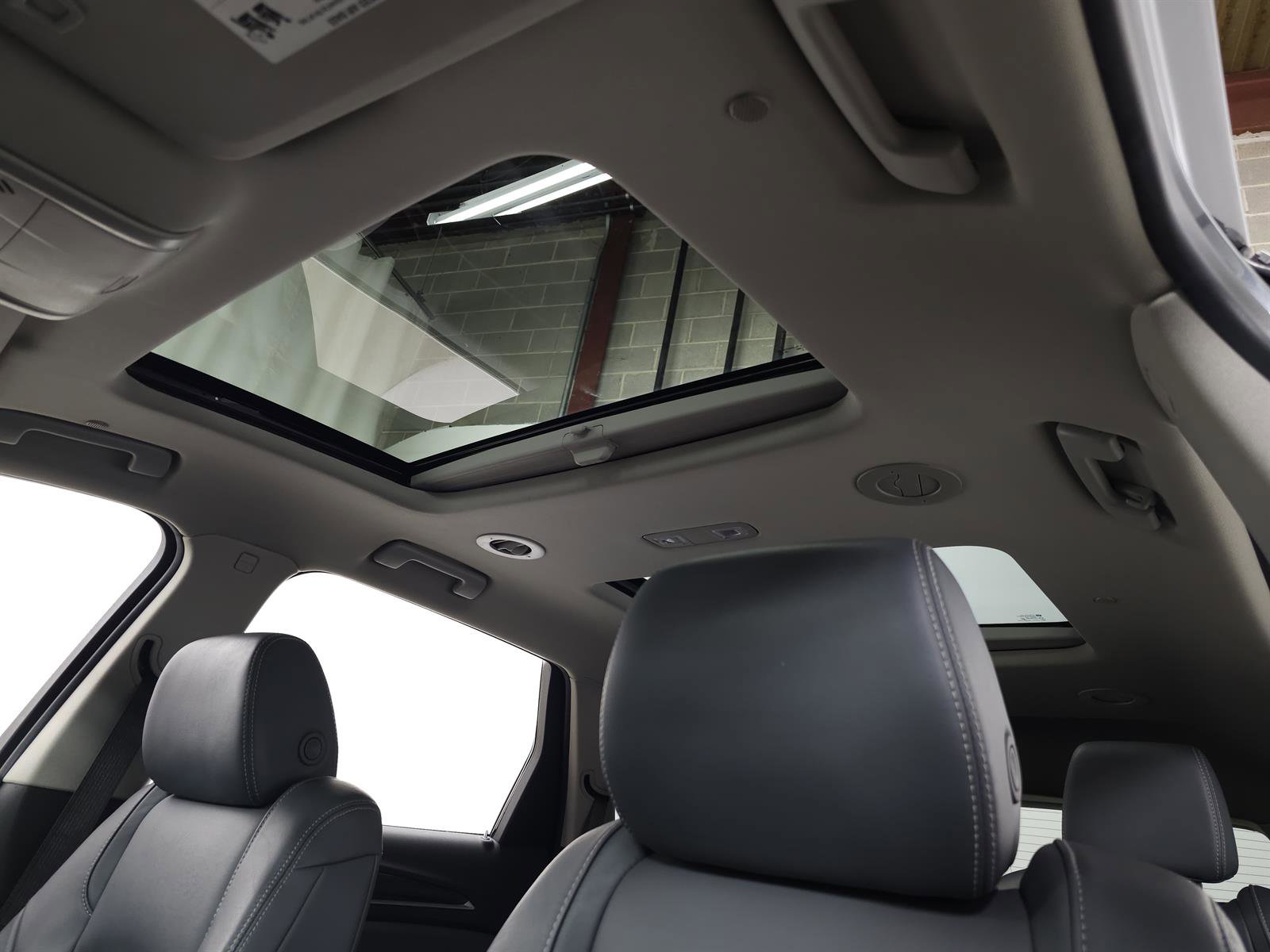 Used 2019 Buick Enclave Essence image 15