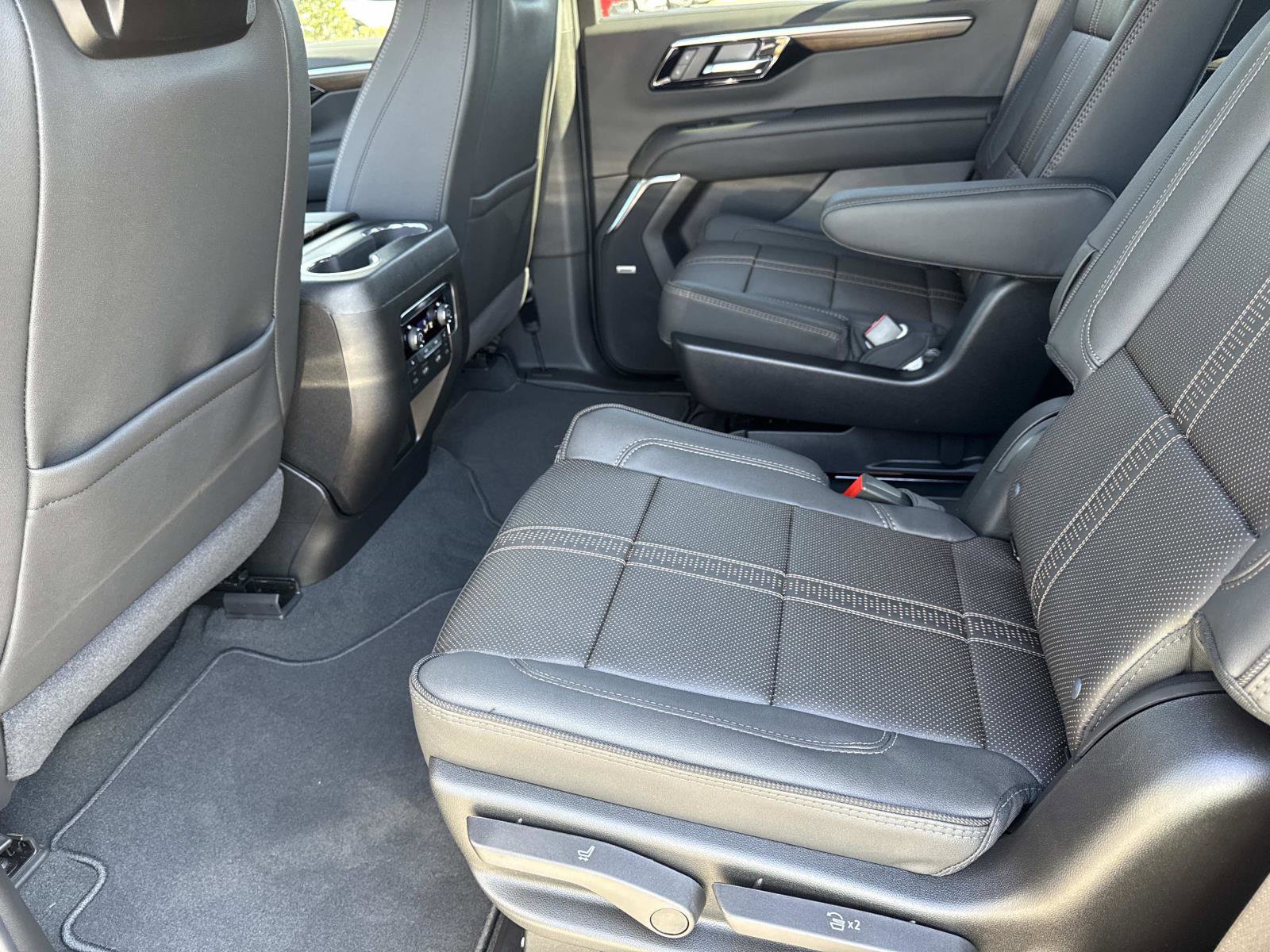 New 2026 Chevrolet Tahoe High Country image 10