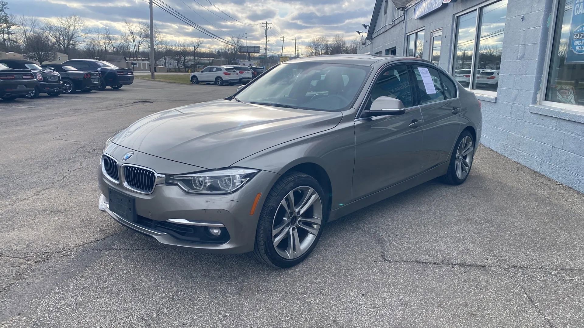 Used 2017 BMW 330i xDrive Sedan image 26