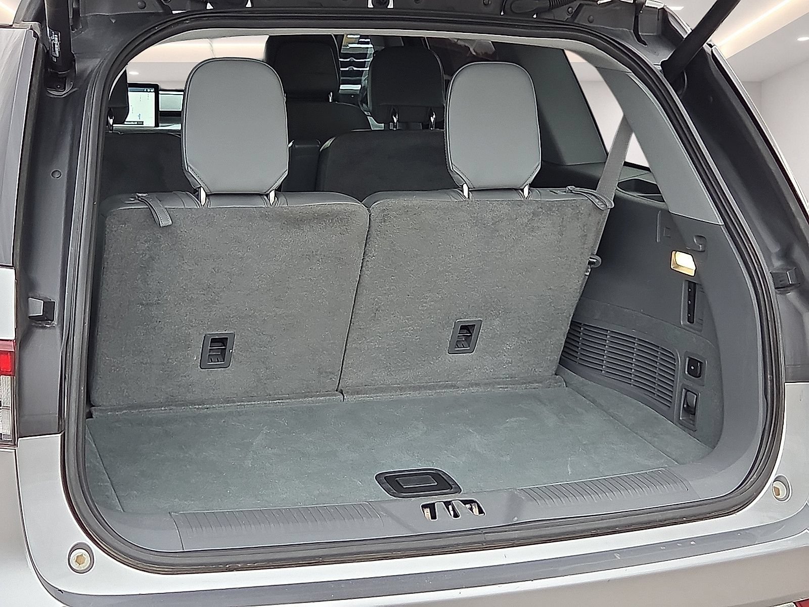 Used 2020 Lincoln Aviator Reserve w/ Elements Package Plus AWD/4WD image 8