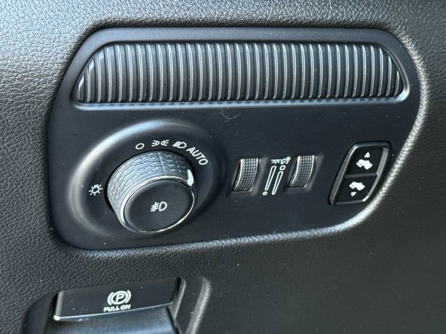 Used 2024 Jeep Wagoneer L 4WD w/ Convenience Group I image 23