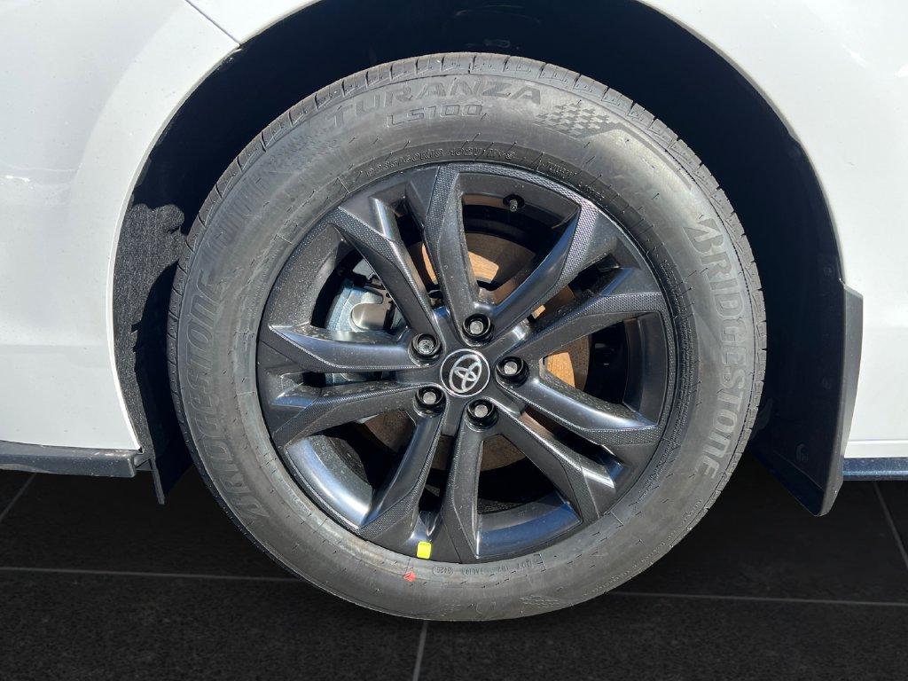 New 2026 Toyota Sienna XSE AWD/4WD image 10