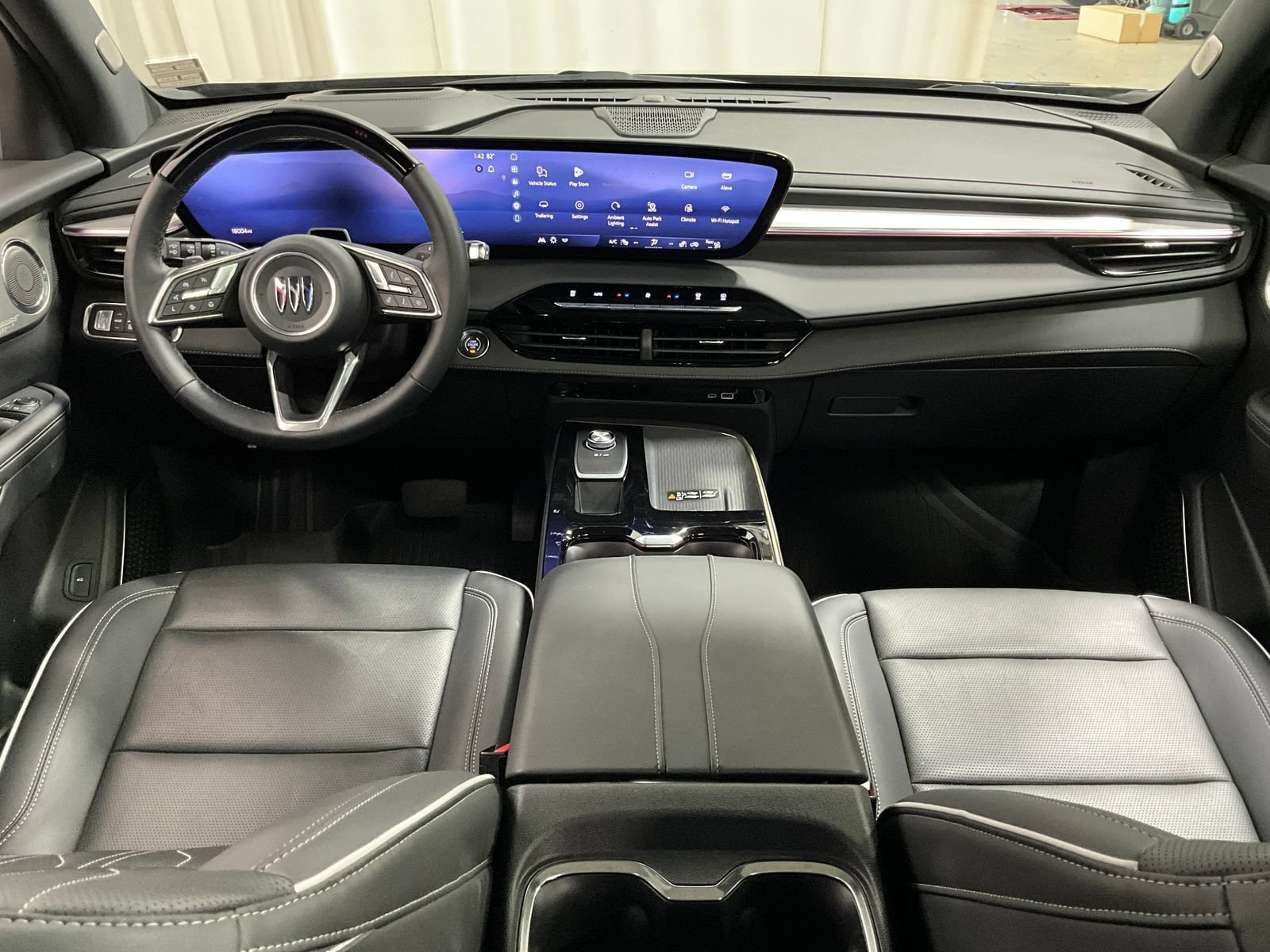Used 2025 Buick Enclave Avenir AWD/4WD image 15