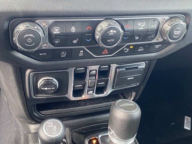 New 2025 Jeep Gladiator Sport image 22