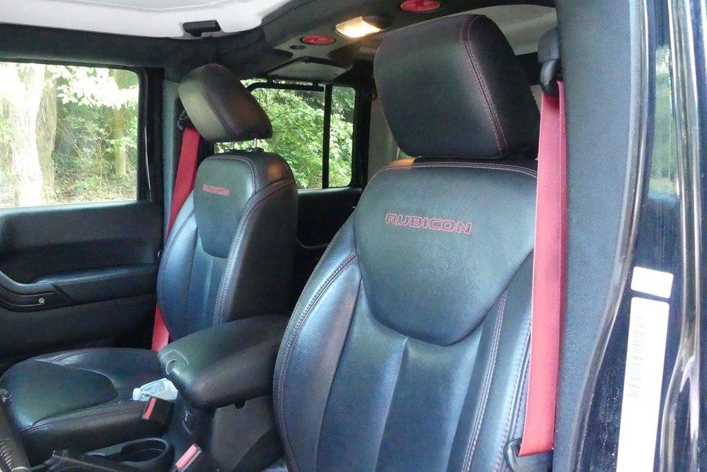 Used 2018 Jeep Wrangler Unlimited Rubicon AWD/4WD image 12