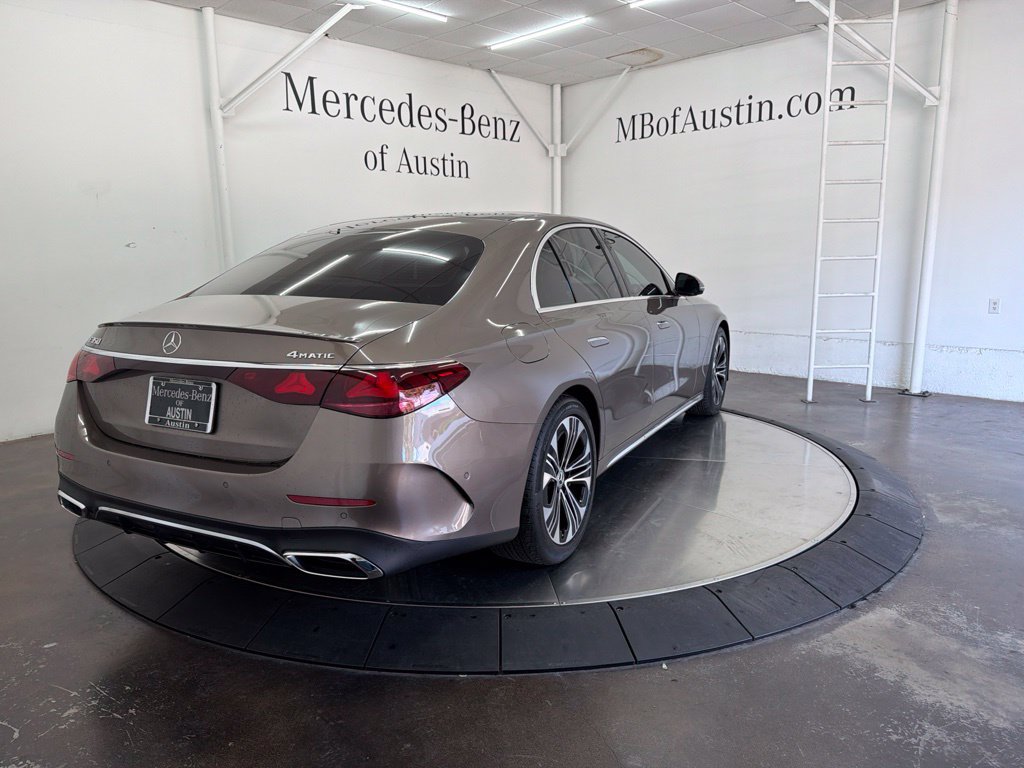 Used 2025 Mercedes-Benz E 350 4MATIC Sedan image 8