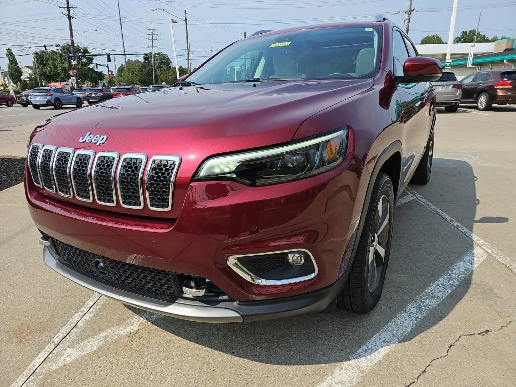 Certified 2021 Jeep Cherokee Limited w/ Elite Package AWD/4WD image 8