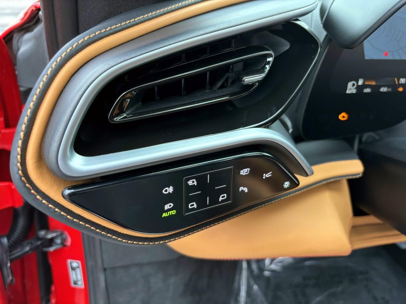 Used 2025 Ferrari 296 GTS RWD image 34