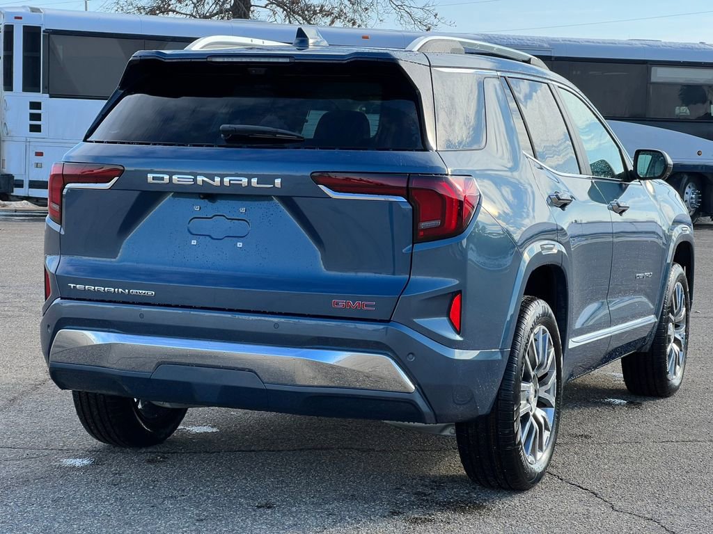 New 2026 GMC Terrain Denali w/ LPO, Floor Liner Package image 44