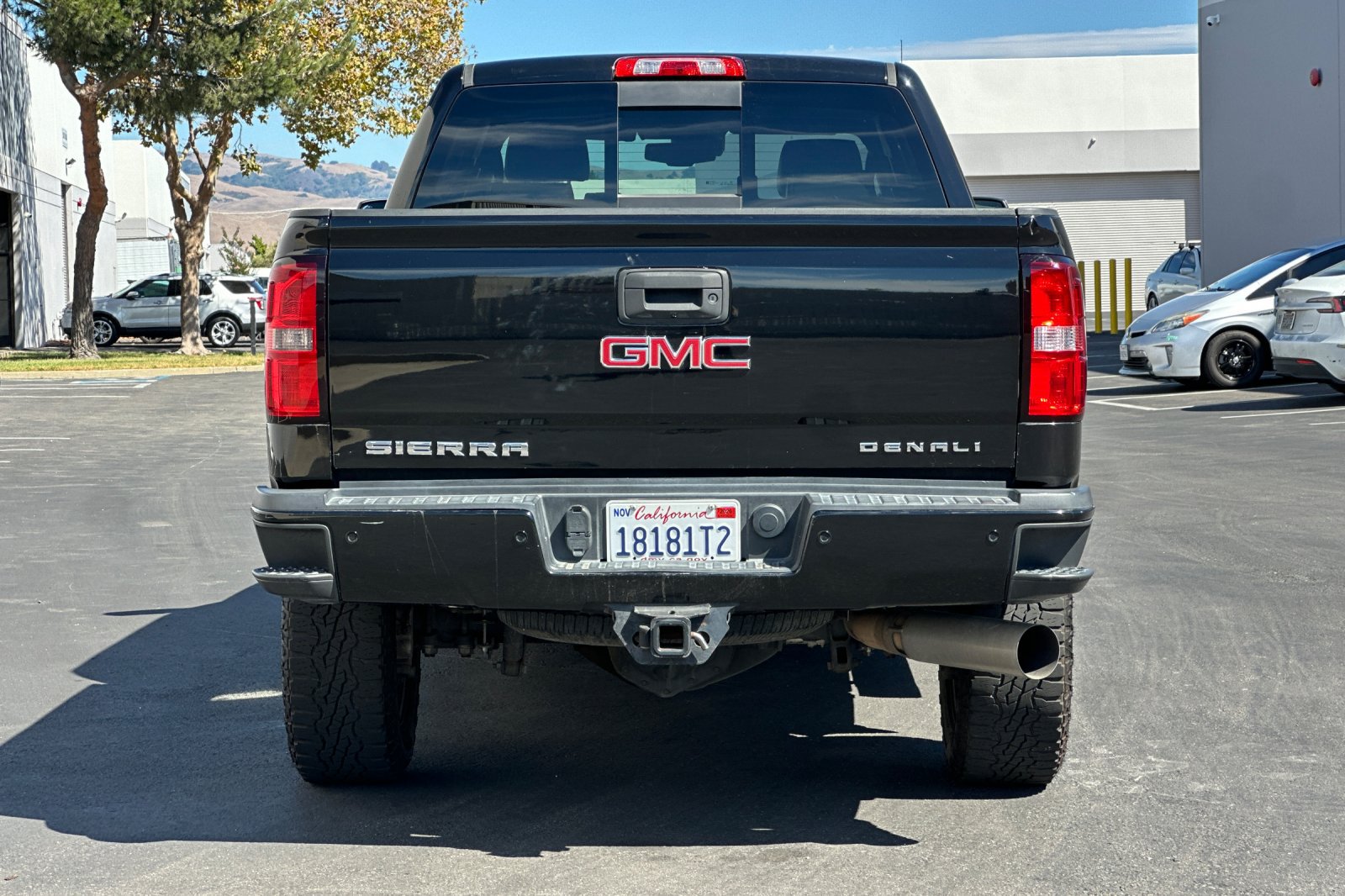 Used 2015 GMC Sierra 2500 Denali w/ Duramax Plus Package AWD/4WD image 5
