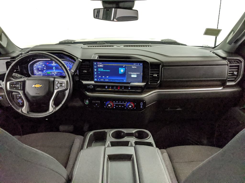 Used 2025 Chevrolet Silverado 2500 LT w/ Convenience Package AWD/4WD image 7