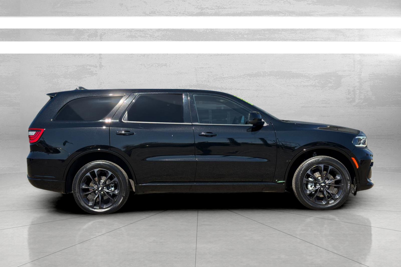 Used 2025 Dodge Durango GT image 4