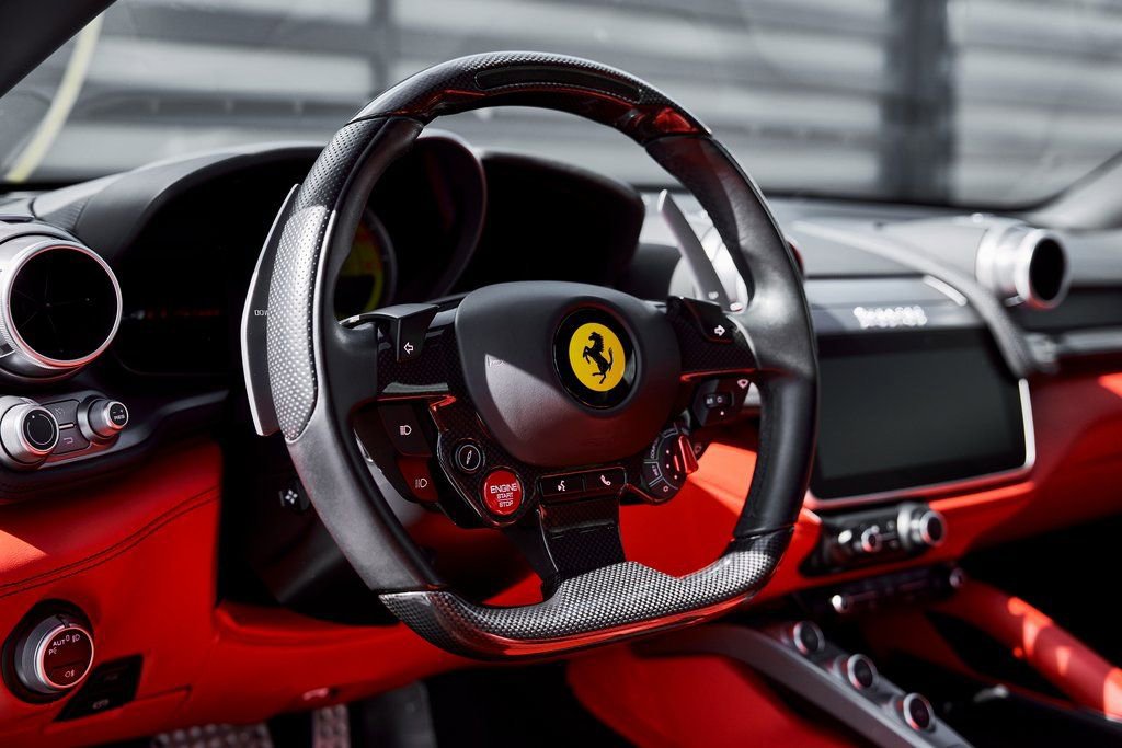 Used 2019 Ferrari GTC4Lusso AWD/4WD image 40