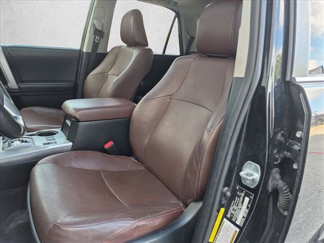 Used 2015 Toyota 4Runner Limited AWD/4WD image 17