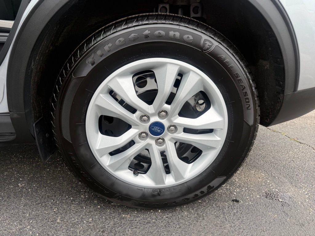 Certified 2022 Ford Escape S FWD image 31