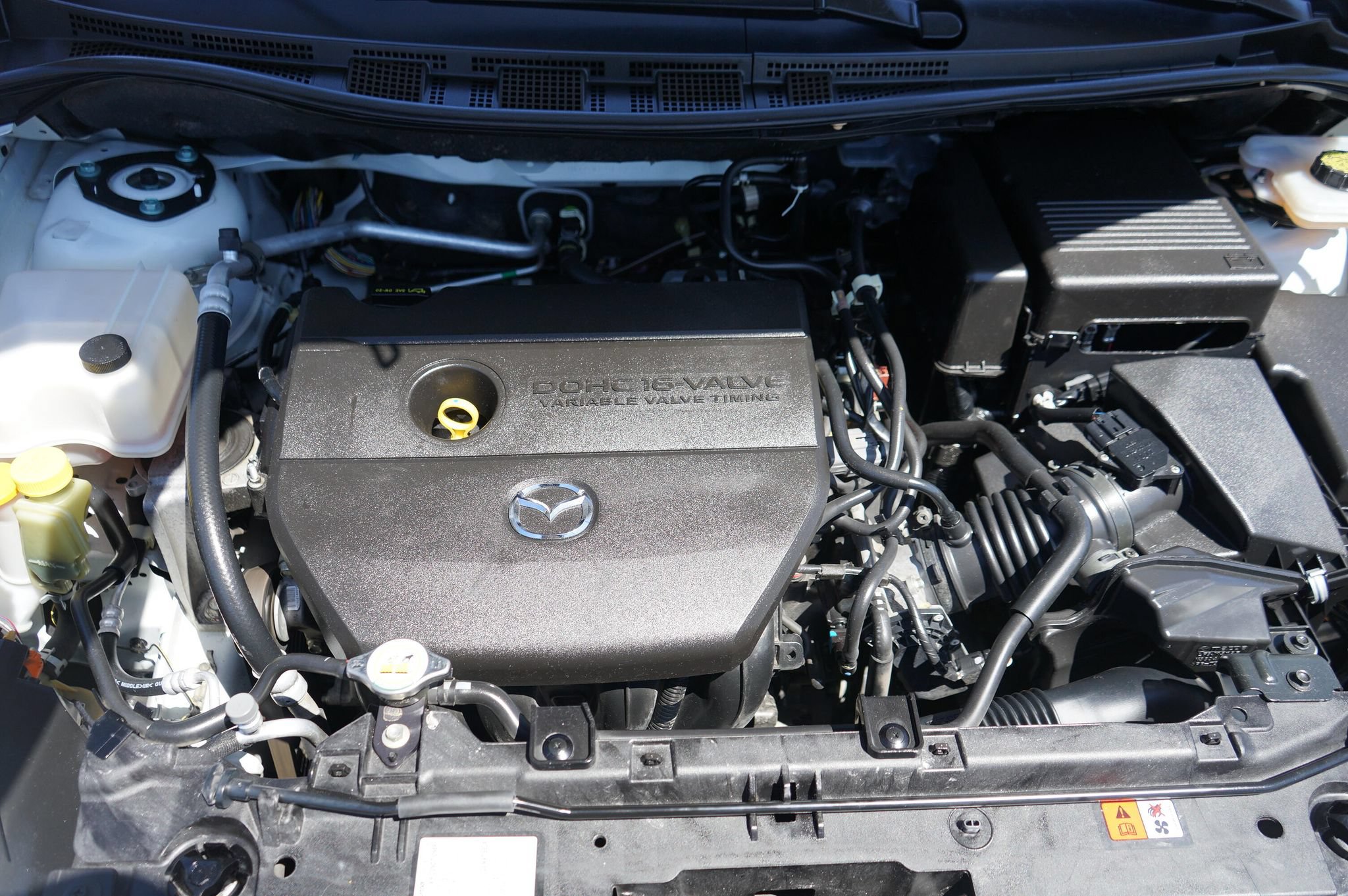 Used 2015 MAZDA MAZDA5 Grand Touring FWD image 9