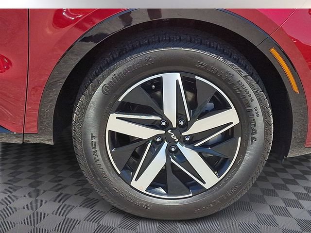 Certified 2023 Kia Sorento S FWD image 10