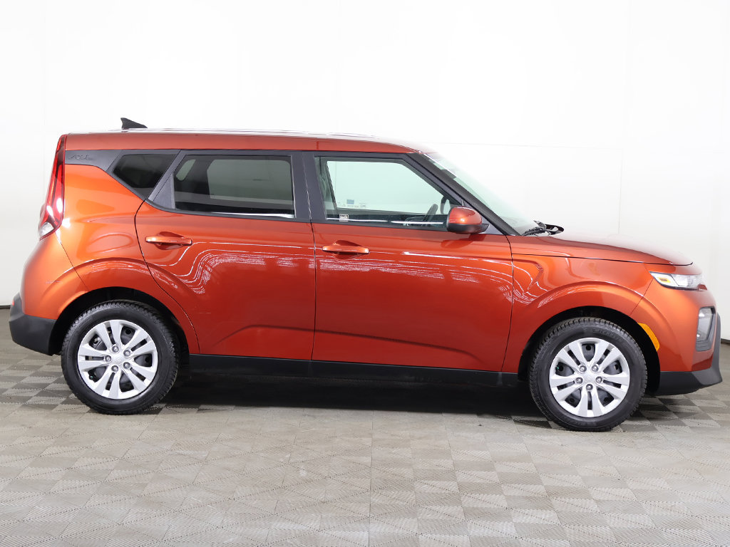 Used 2021 Kia Soul LX FWD image 15