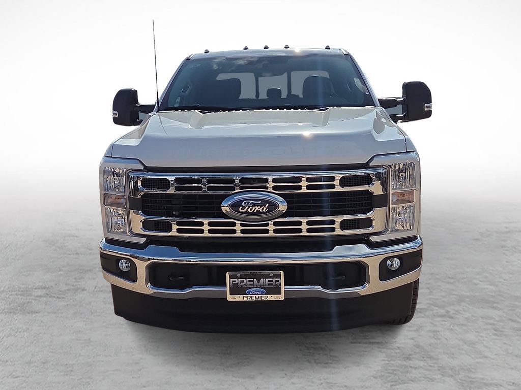 New 2026 Ford F350 XL w/ XL Chrome Package AWD/4WD image 3