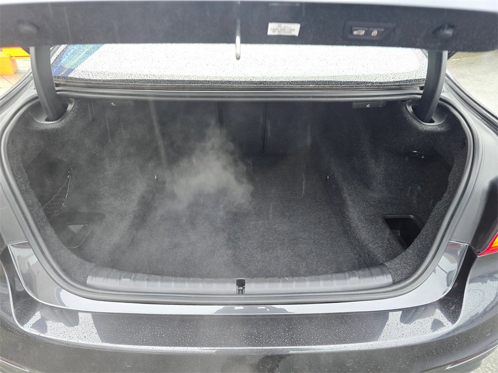 Used 2020 BMW M550i xDrive image 18