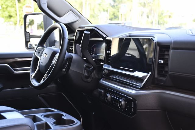 Used 2025 Chevrolet Silverado 2500 LT w/ Convenience Package AWD/4WD image 29