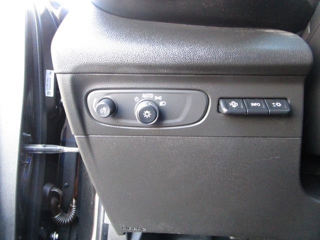 Used 2021 Buick Envision Essence w/ Technology Package I image 11