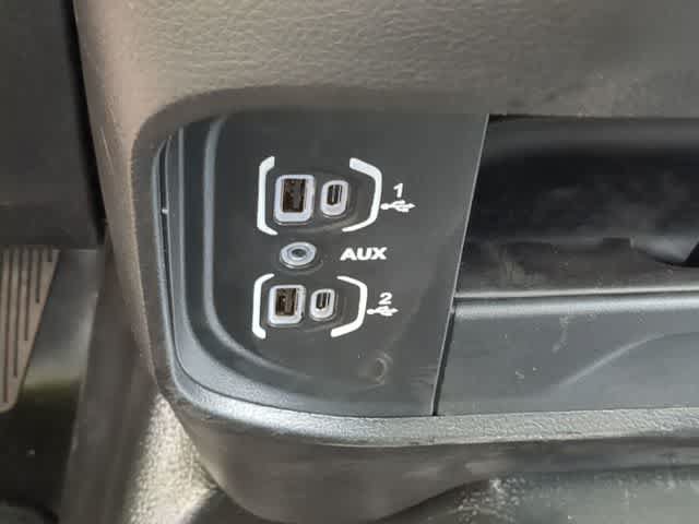 New 2026 RAM 3500 Tradesman AWD/4WD image 32
