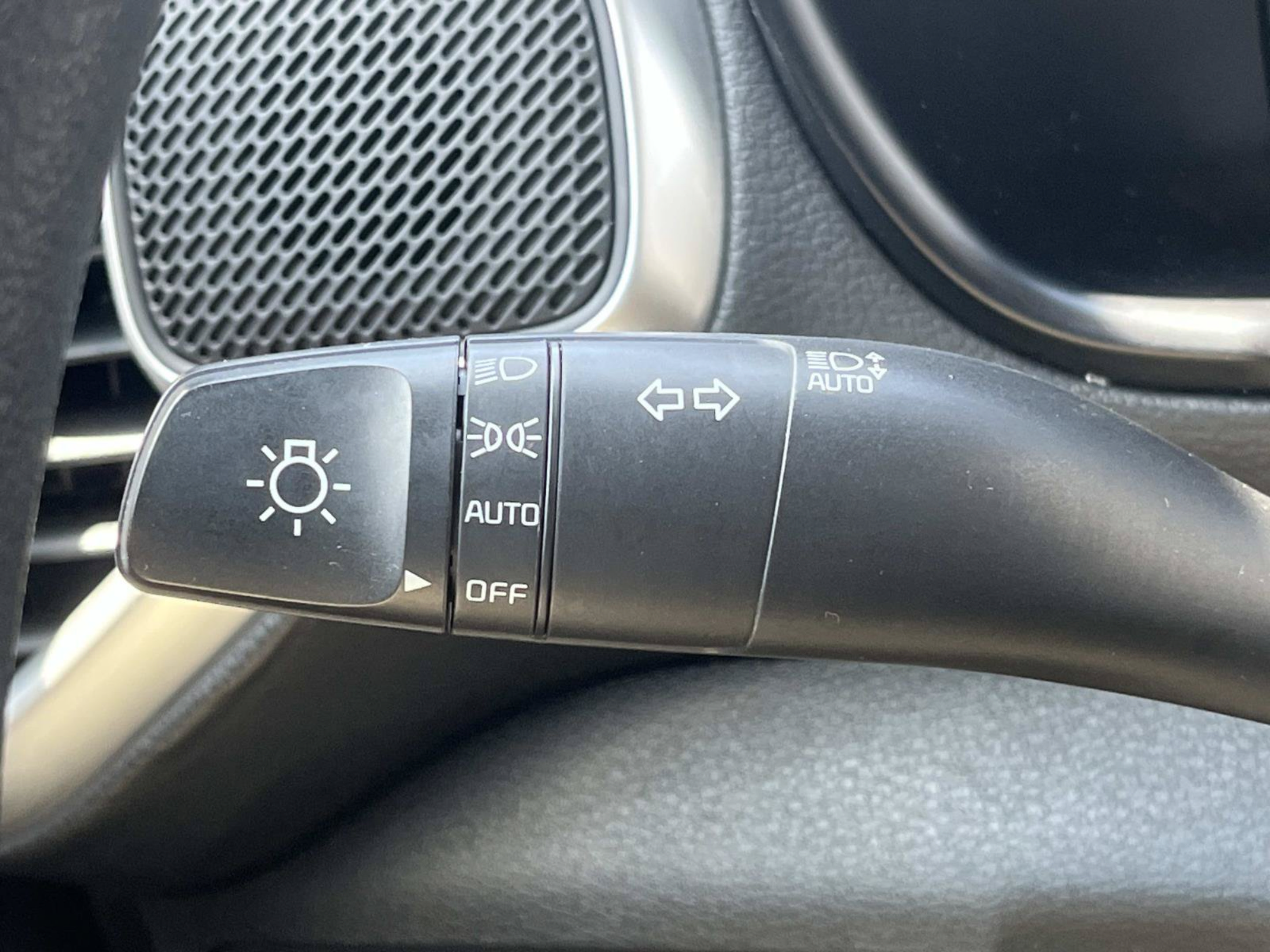 Used 2023 Kia Soul LX w/ Option Group 015 FWD image 34