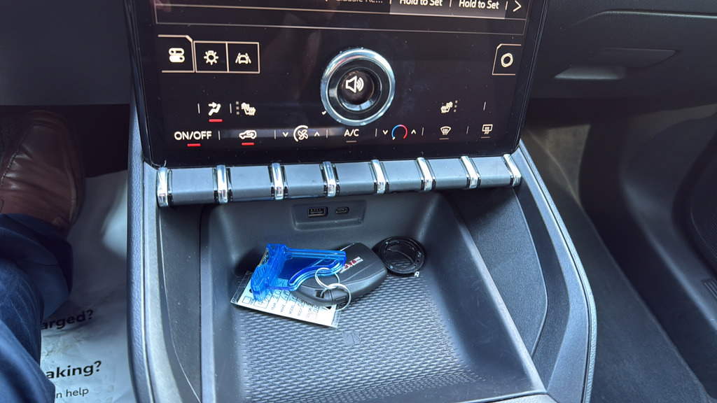 Used 2025 GMC Terrain Elevation FWD image 23
