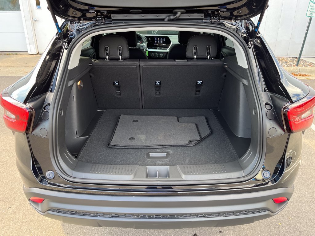 New 2026 Chevrolet Trax LS w/ LS Convenience Package FWD image 22